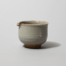Load image into Gallery viewer, Asahiyaki<br>Katakuchi tea bowl
