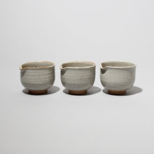 Load image into Gallery viewer, Asahiyaki<br>Katakuchi tea bowl
